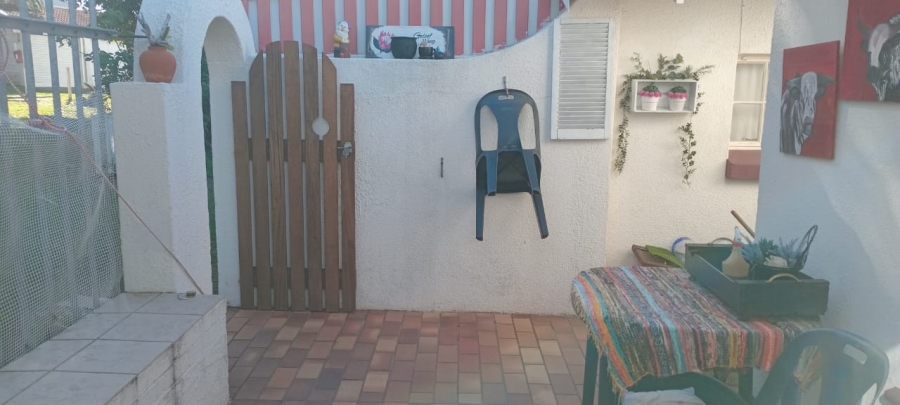2 Bedroom Property for Sale in Aston Bay Eastern Cape